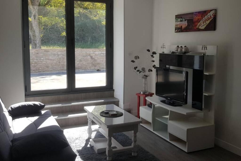 Vila Maisonnette Sur La Voie Verte A Berze La Ville Exteriér fotografie